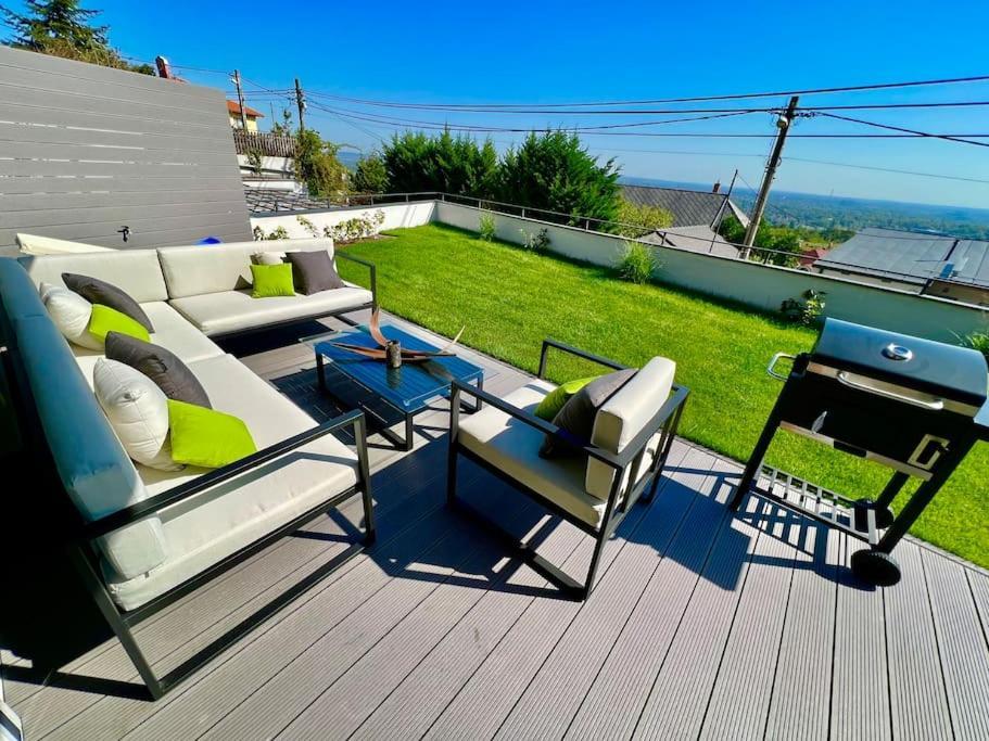 Hilltop Views, Design - Buda Hills - Free Garage, Private Garden, Ac Апартаменти *